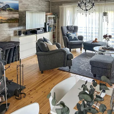 بيت للعطل 2 Bedroom Cozy In ساندنيس