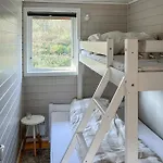 2 Bedroom Cozy In Hébergement de vacances